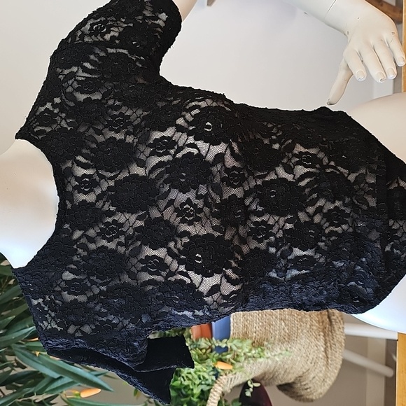 Vintage Jonden Romantic Goth Black Floral Lace Shortsleeve Bodysuit Small - Picture 5 of 16
